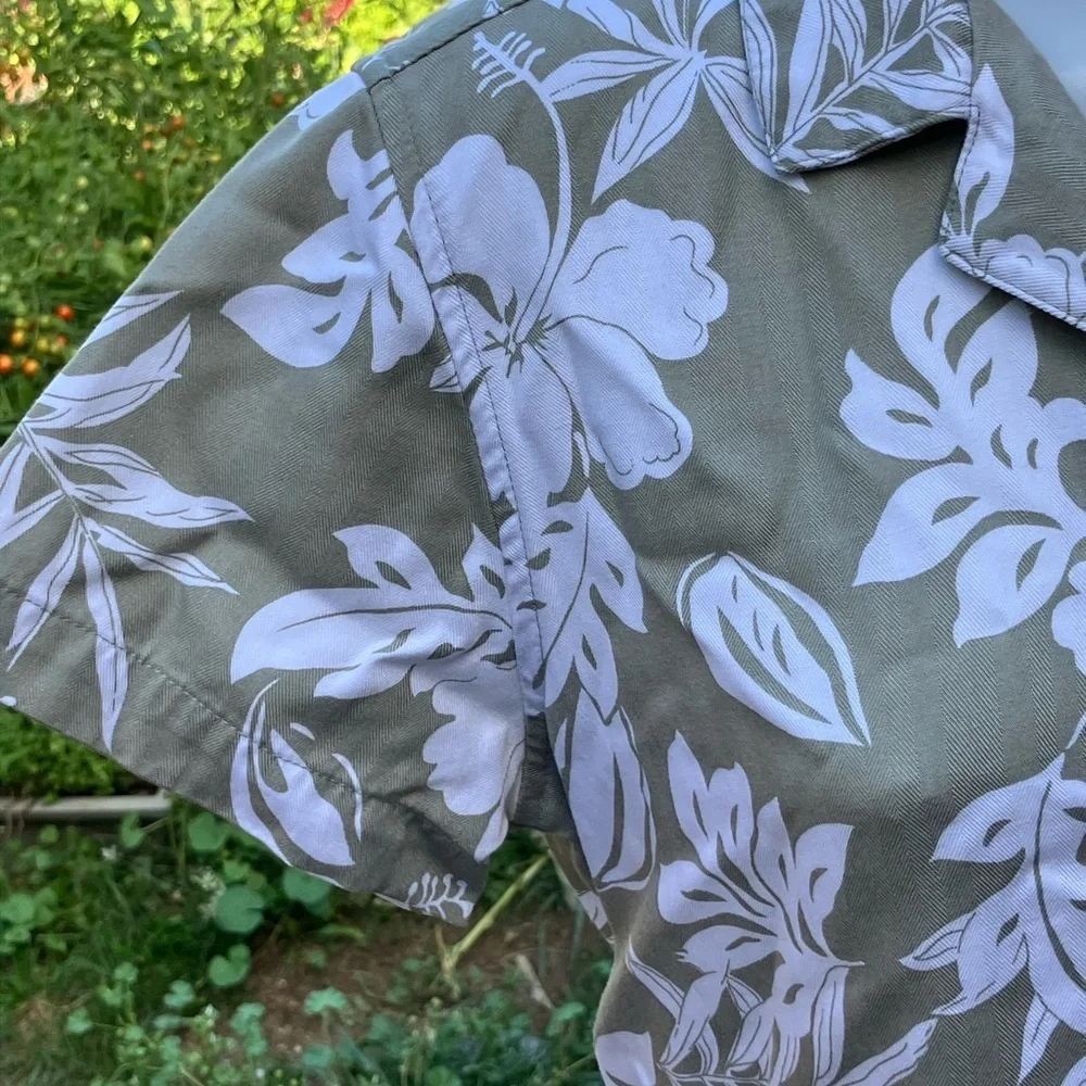 La Cabana PM floral Hawaiian tropical print button down shirt